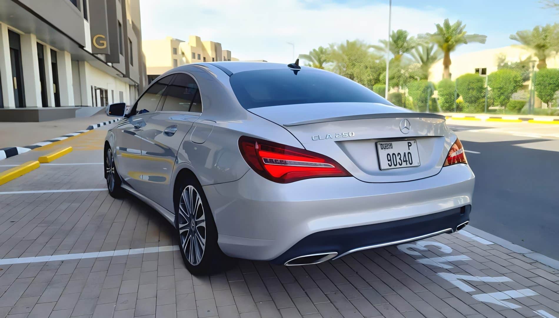 rent mercedes dubai rent mercedes cla 250