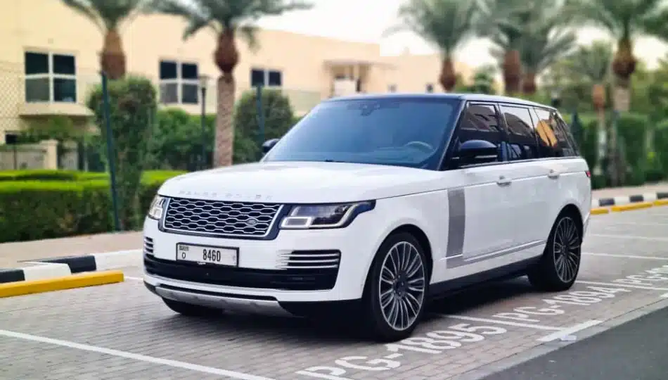 Range Rover Vogue white color for rent in Dubai