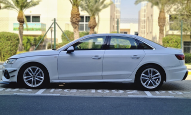 استئجار أودي A4 في دبي