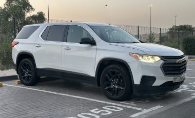استئجار شيفروليه ترافيرس في دبي