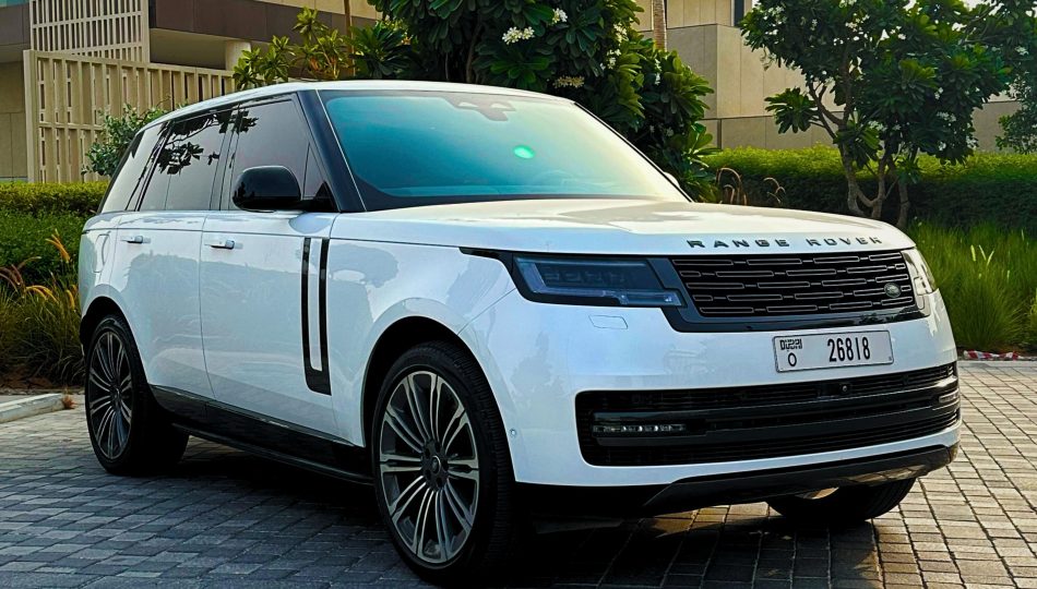 Range Rover Vogue 2025 for rent in Dubai